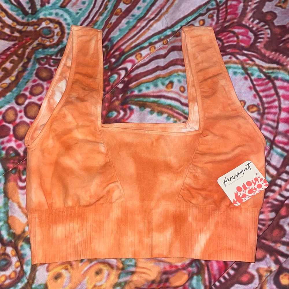 NWT FP Movement Free People Size M/L Coral clay unpadded top - (#0669)